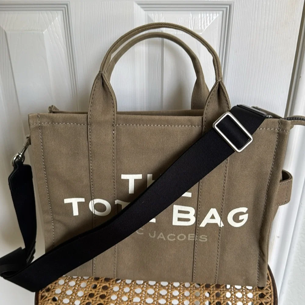 Marc Jacobs - The Tote Bag - Picture 3 of 10